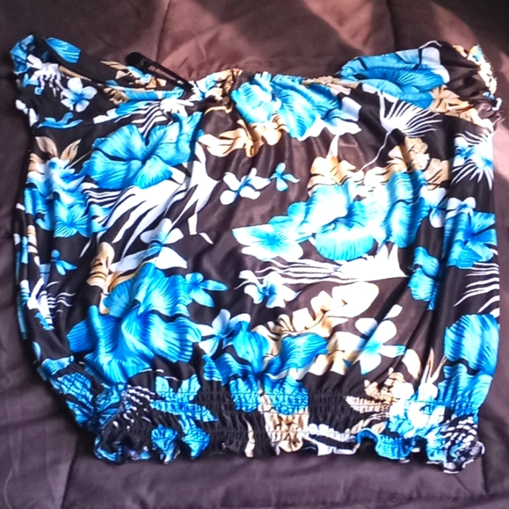 Woman blouse - Picture 2 of 4